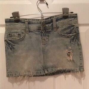 American Eagle Outfitters Light Blue Distressed Mini Skirt size 0